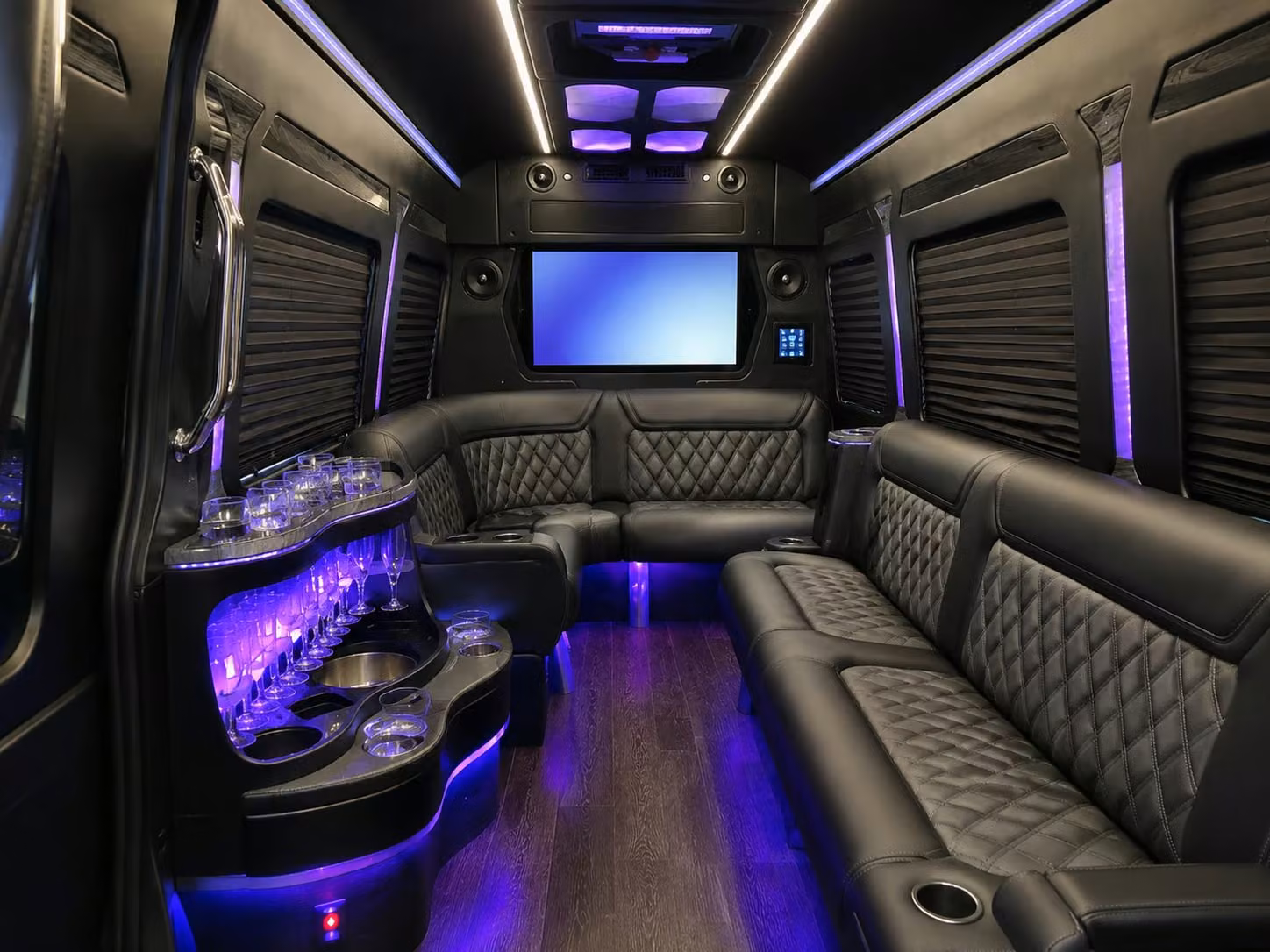 charterbusrentaloaklandca com makes it simple to arrange bachelorette party transportation through oakland