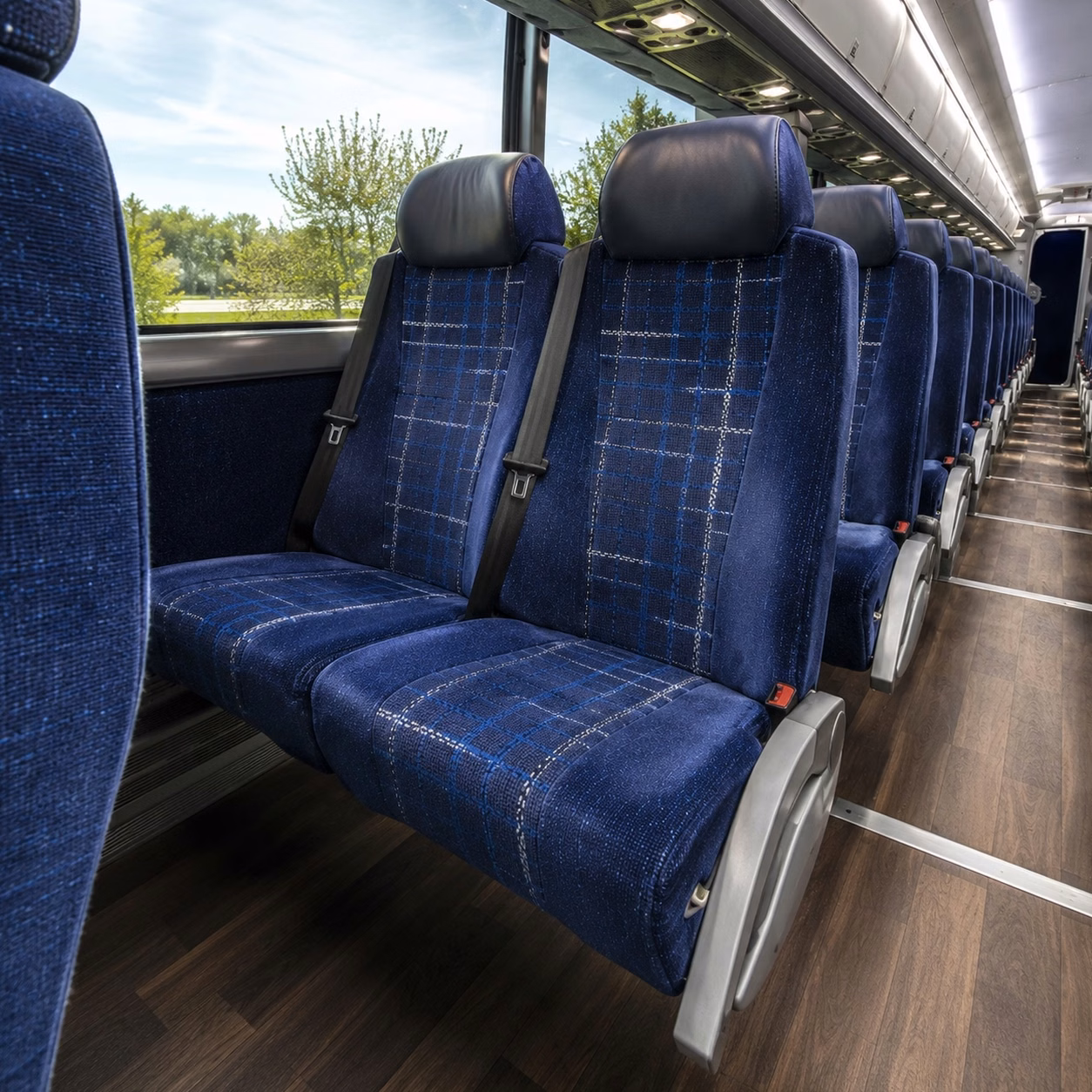 how where and when you re traveling affects oakland charter bus rates