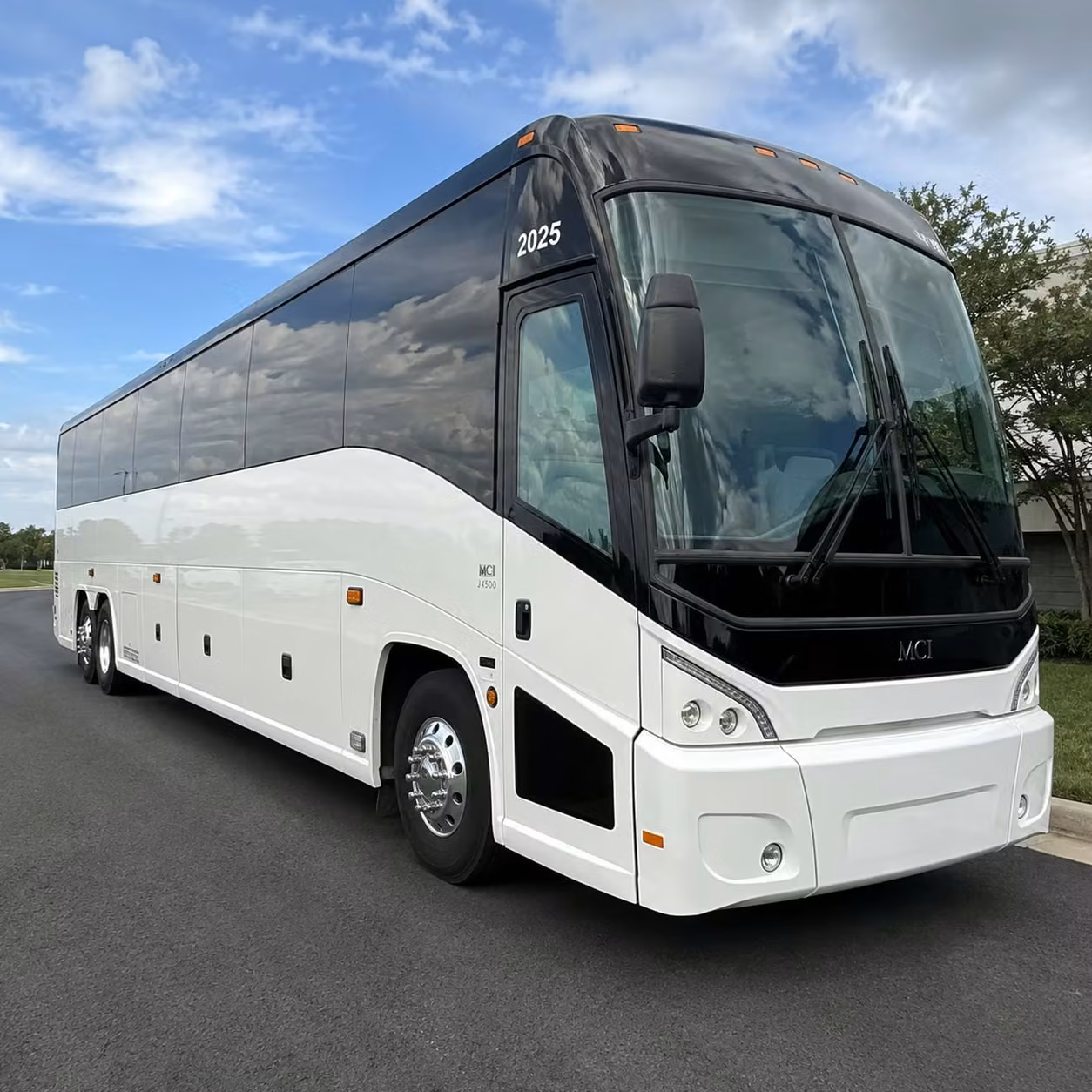 oakland arena concert shuttles for big nights and massive crowds
