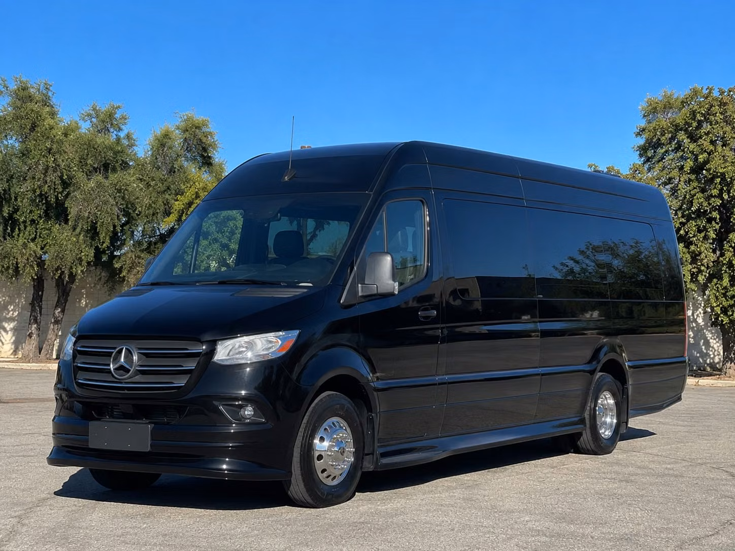 transportation serving oakland and nearby cities
